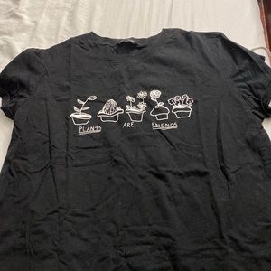 “Plants are Friends” graph tee
